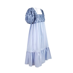 Una modella di abbigliamento all'ingrosso indossa 33233 - Tassel Detailed Pure Organic Cotton Midi Dress - Blue, vendita all'ingrosso turca di Vestito di Mare Style