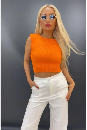 A wholesale clothing model wears  Backless Crew Neck Zero Sleeve Women's Knitwear Blouse
, Turkish wholesale Blouse of Maxi Modena