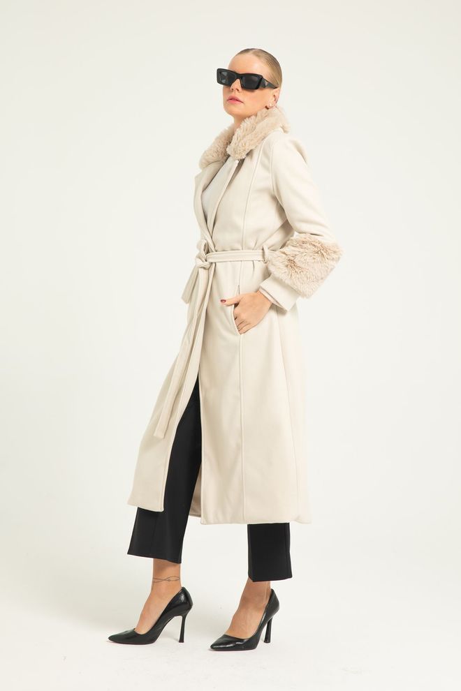Maxi Modena Long Cachet Coat With Imported Fur Detail On Sleeves And Collar Wholesale Clothing 4
