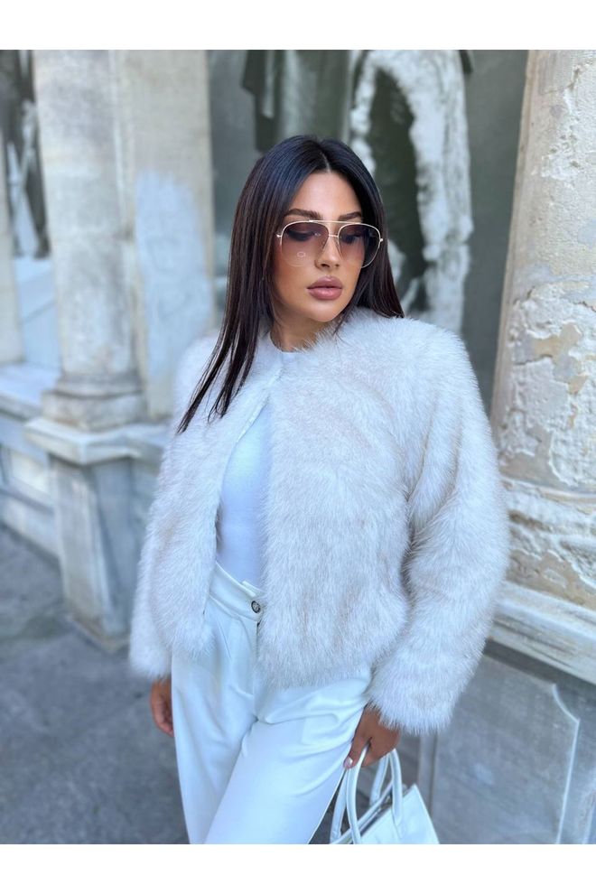 Maxi Modena Beyaz Zarif Kürk Kaban Çıtçıtlı Kapanışlı Toptan Giyim Nostaljik