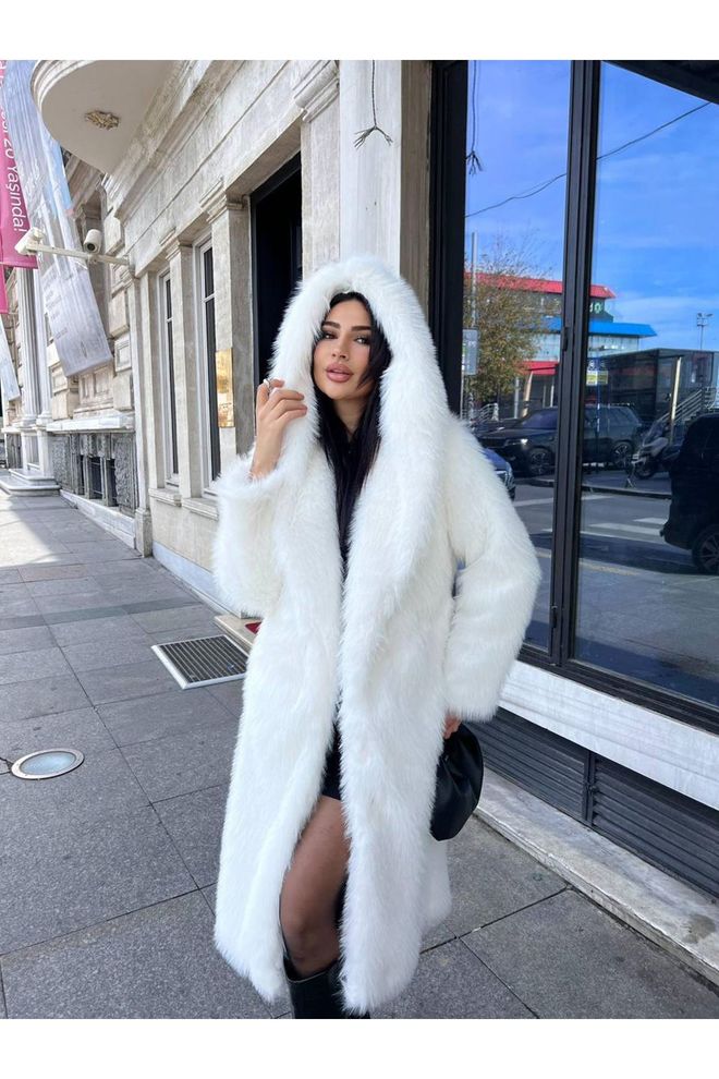 Maxi Modena Beyaz Zarif Kürklü Kapüşonlu Kaban Toptan Giyim Nostaljik