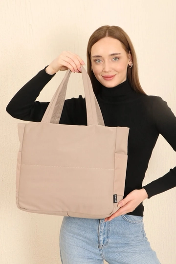 A wholesale clothing model wears  Canvas Shoulder Bag With 3 Compartments And 2 Side Pockets With Zipper Closure
, Turkish wholesale  of Mina Fashion