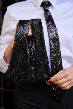 A wholesale clothing model wears mna11259-sequined-clutch-bag-black-small-sequined, Turkish wholesale Bag of Mina Fashion