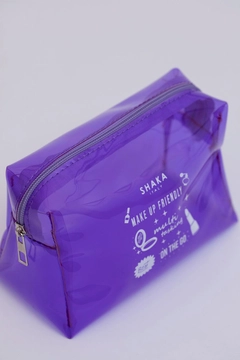 A wholesale clothing model wears mna11566-transparent-pvc-travel-&-makeup-bag, Turkish wholesale Bag of Mina Fashion