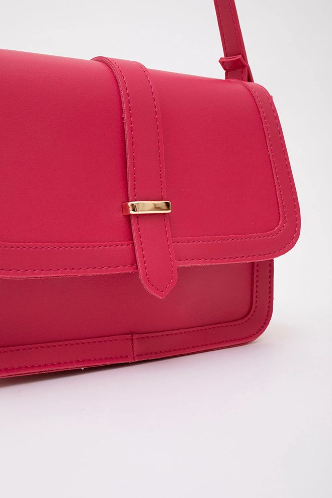 Mina Fashion حقيبة يد وذراع وكتف من الجلد الصناعي مع جيب داخلي بسحاب وإغلاق بالإطباق ملابس بالجملة 5