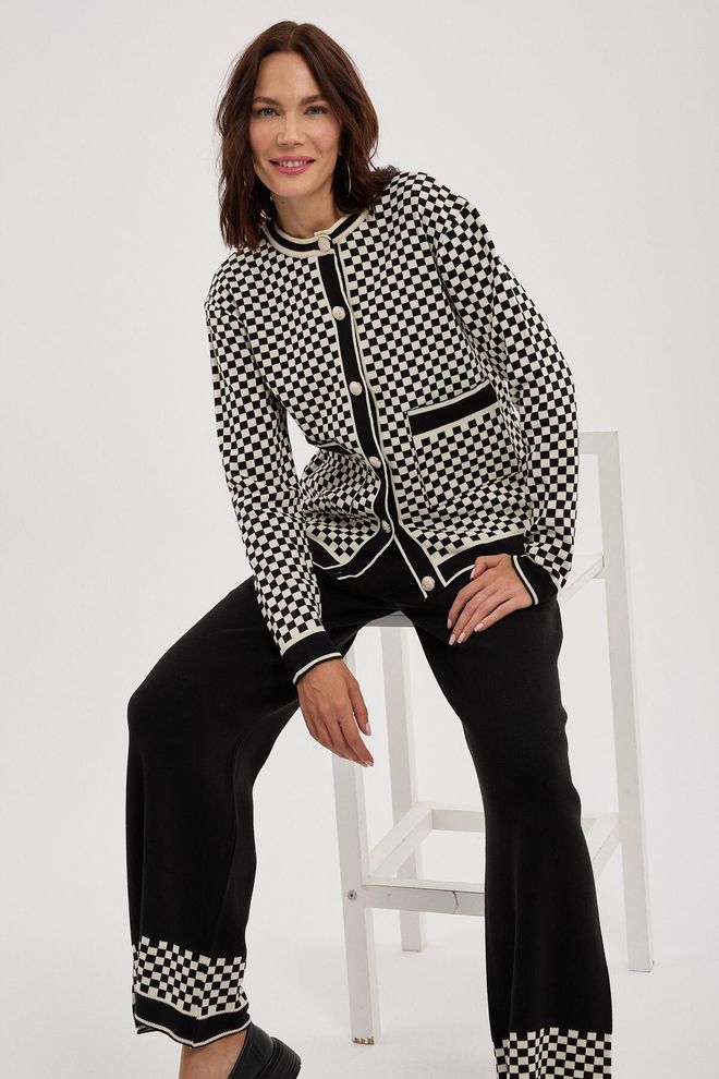 Mina Fashion Zwart Gebreide Damespak Met Vierkant Patroon En Zak En Knoopdetail Groothandel Kleding Casual