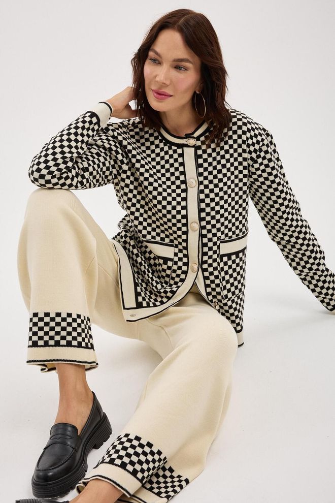 Mina Fashion Crèmekleurig Damespak Met Vierkant Patroon En Zak En Knoopdetail Groothandel Kleding Casual