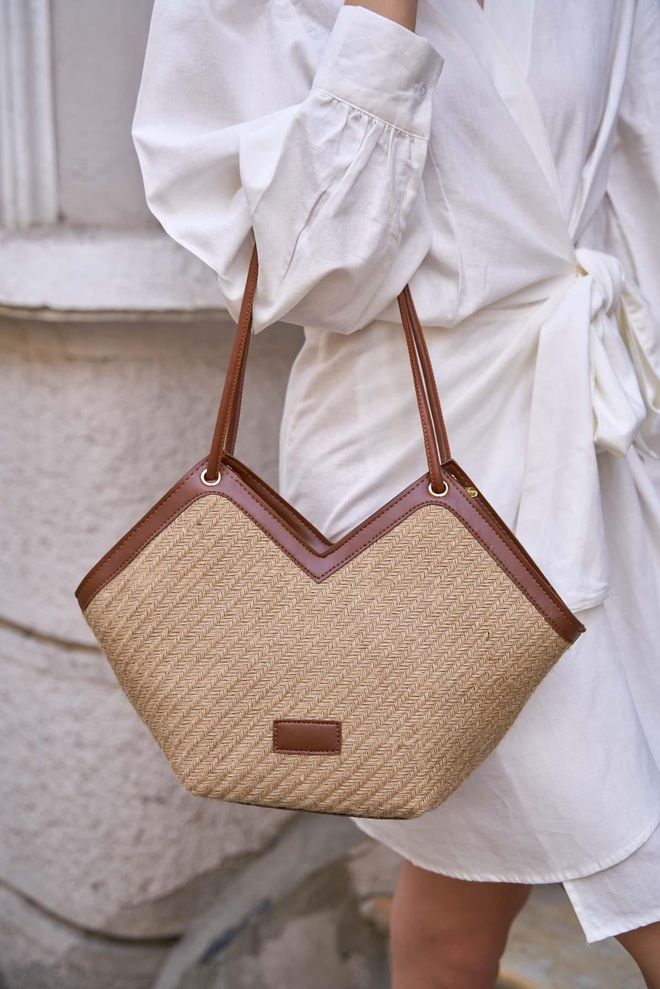 Mina Fashion Zippered Tote Bag Wholesale Clothing 0