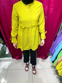A wholesale clothing model wears 47396 - Shirt - Yellow, Turkish wholesale Shirt of Miena