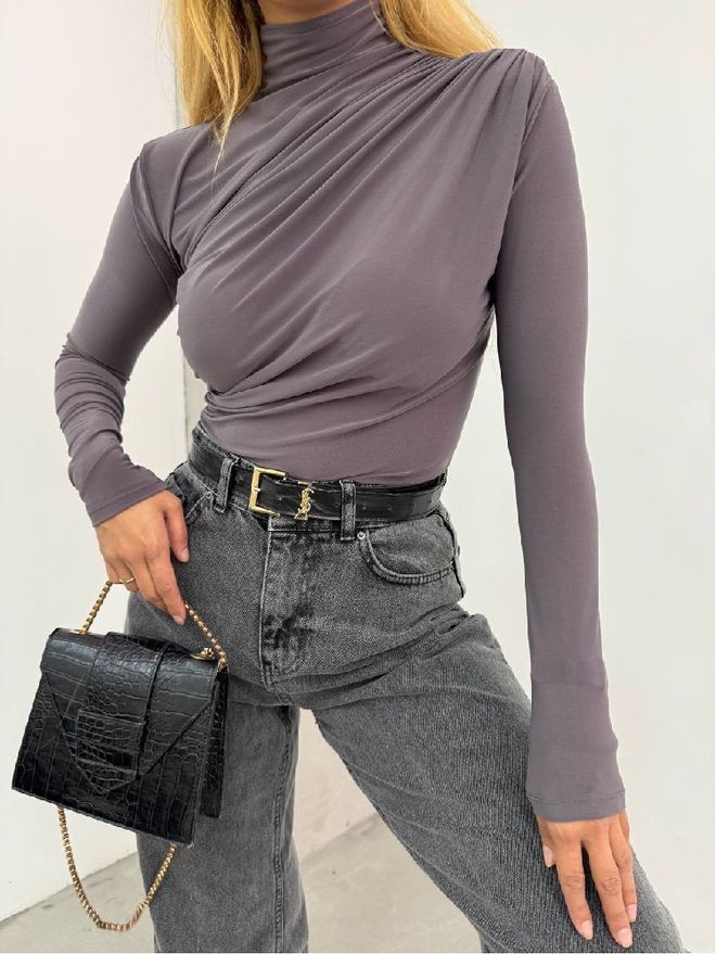 Mistix Pilka Aptempi Palaidinė Su Vėžlio Kaklo Apykakle Didmeninė prekyba drabužiais Apykaklė su įkirpimu