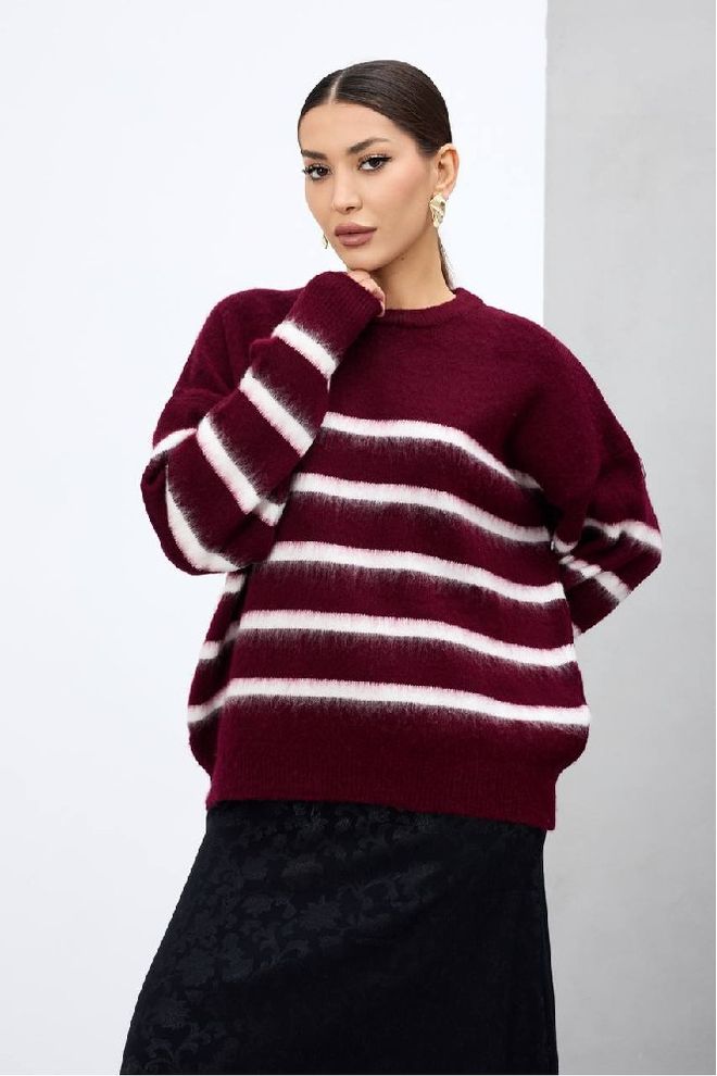 Mistix Tamsiai Raudona Dryžuota Palaidinė Su Oversized Siluetu Ir Apvalia Iškirpte Įprastas Ilgis Didmeninė prekyba drabužiais Kokteilinė