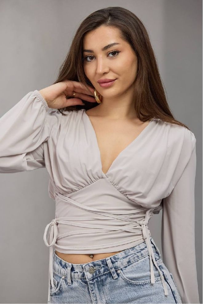 Mistix Bež Oprijeta Obrezana Bluza Z Globokim Izrezom Oblačila na debelo Ležerno