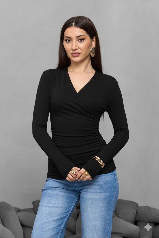 Mistix Elegantna Crna Bluza S V izrezom I Uskim Krojem Veleprodaja odjeće Ležerni