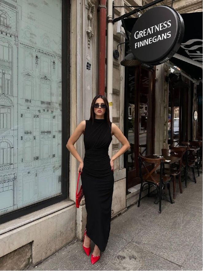 Mistix فستان أسود بلا أكمام برقبة طويلة غمد ملابس بالجملة جنسي