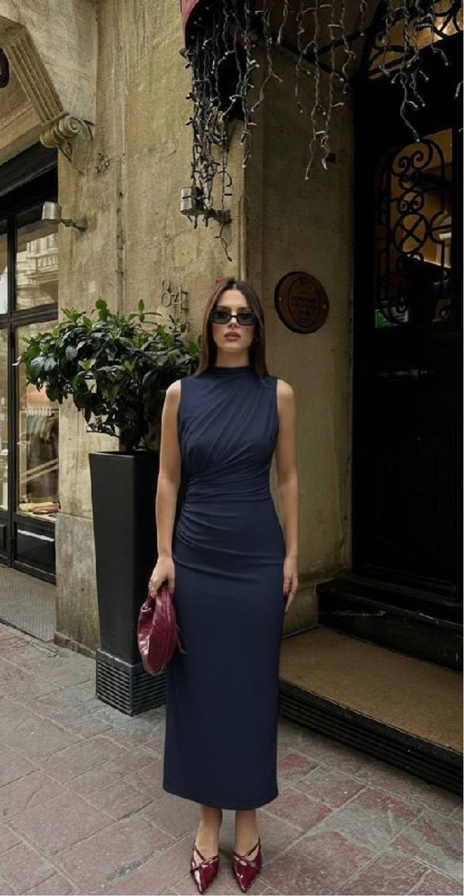 Mistix فستان أنيق أزرق داكن بقصة ضيقة ورقبة طويلة ملابس بالجملة جنسي
