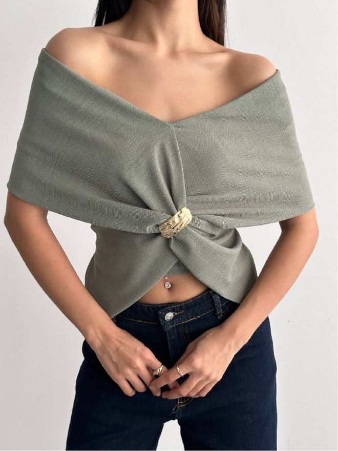 Mistix Blusa Cáqui Slim Fit Crop Com Decote Off Shoulder Roupas por atacado Casual