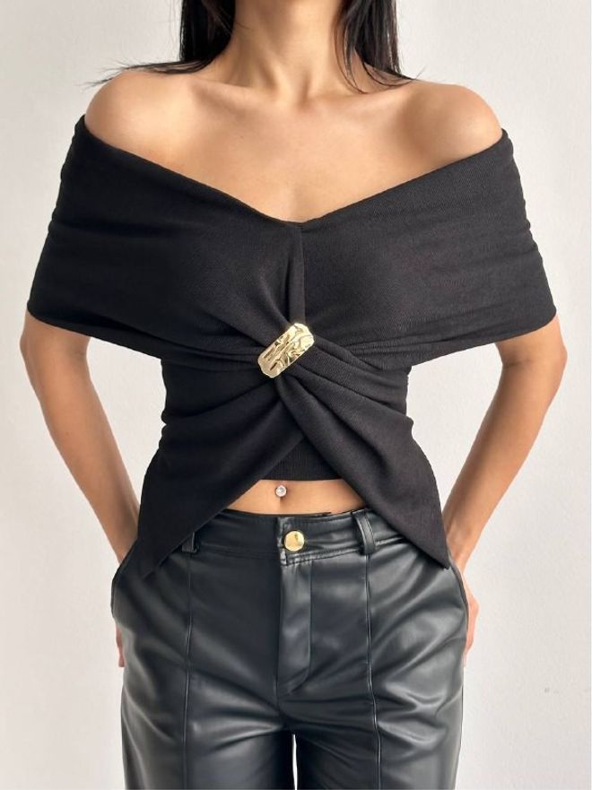Mistix Μαύρη Στενή Crop Μπλούζα Με Λαιμόκοψη Χωρίς Ωμους Χονδρικό εμπόριο ενδυμάτων Casual