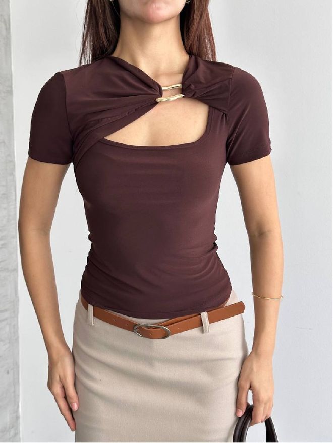 Mistix Seksi Rjava Bluza S Kvadratnim Vratom In Kratkimi Rokavi Oblačila na debelo Ležerno