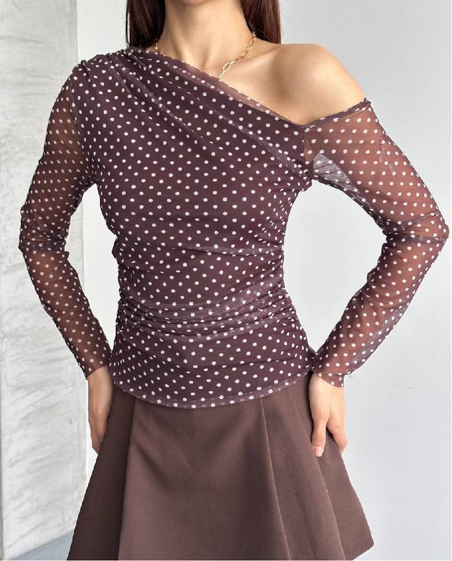 Mistix Brązowa Elegancka Bluzka W Kropki Na Jedno Ramię Hurtowa sprzedaż odzieży Klasyczny