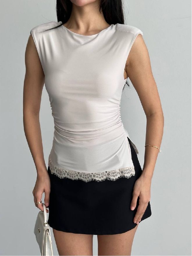 Mistix Beżowa Bluzka Elegancka Slim Fit Z Rękawem Typu Cap Hurtowa sprzedaż odzieży Casual