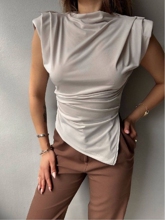 Mistix Bež Elegantna Ozka Bluza Z Visokim Ovratnikom Oblačila na debelo Ležerno