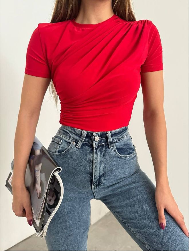 Mistix Червена Вталена Блуза С Къси Прави Ръкави И Кръгло Деколте Дрехи на едро Небрежен