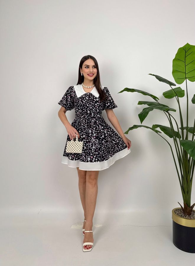 Miss Janell Čierne Mini Šaty Fit And Flare S Kvetinovým Vzorom Veľkoobchod s oblečením Skromný