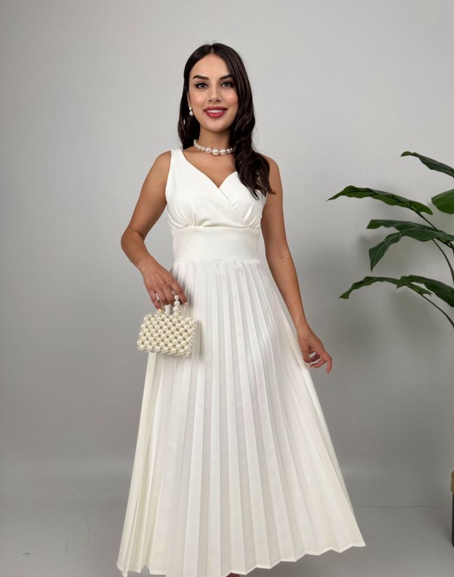 Miss Janell Bela Fit And Flare Midi Obleka Z V izrezom Oblačila na debelo Formalno