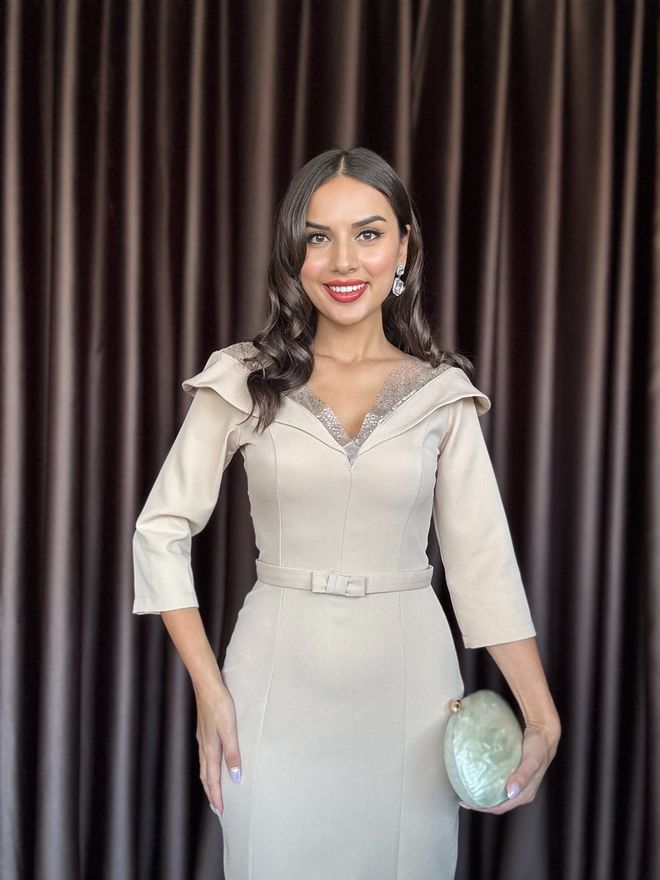 Miss Janell Zarif Bej Fit & Düz Elbise Derin Dekolteli Toptan Giyim İş