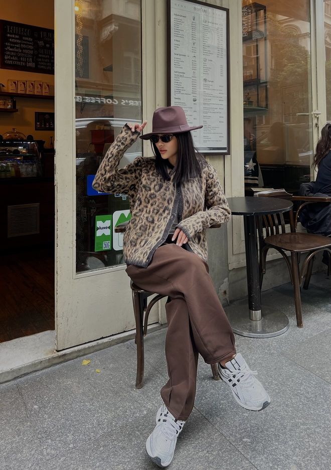 Miss Janell Brown Leopard Print Buttoned Cardigan Wholesale Clothing 1