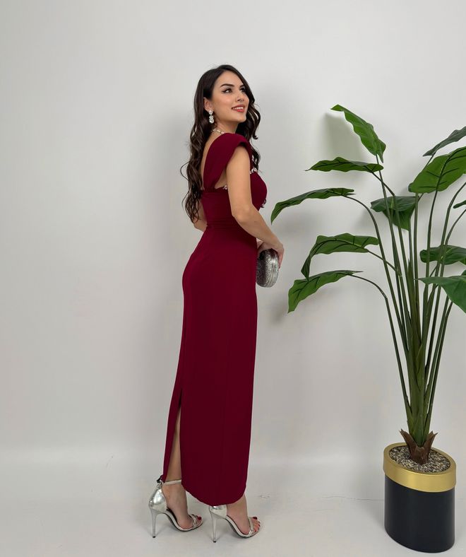 Miss Janell Bordo Zarif Fit & Düz Midi Elbise Omzu Açık Toptan Giyim Resmi