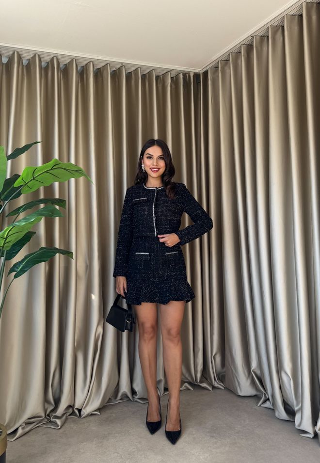 Miss Janell Czarna Elegancka Mini Spódnica Z Wysokim Stanem I Rozkloszowanym Krojem Hurtowa sprzedaż odzieży Klasyczny