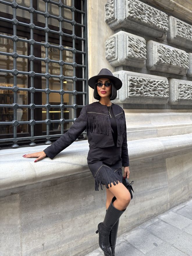 Miss Janell Czarna Obcisła Mini Spódnica Ze Średnim Stanem Hurtowa sprzedaż odzieży 1