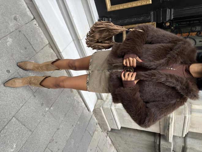 Miss Janell Brauner Fell Mantel Mit Oversized Passform Und Gekerbtem Kragen Großhandelskleidung Lässig