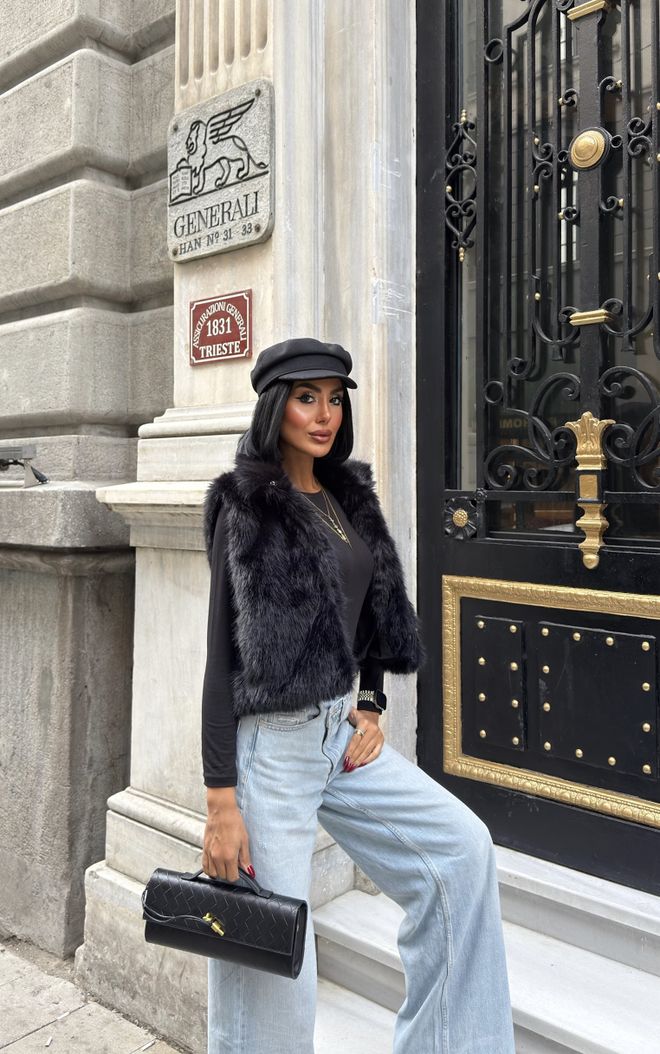 Miss Janell Colete Preto Elegante Com Frente Aberta E Ajuste Regular Roupas por atacado Outono