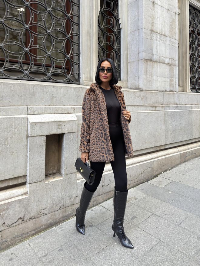 Miss Janell Brown Fur Coat With Animal Print Glam And Elegant Style Wholesale Clothing Work