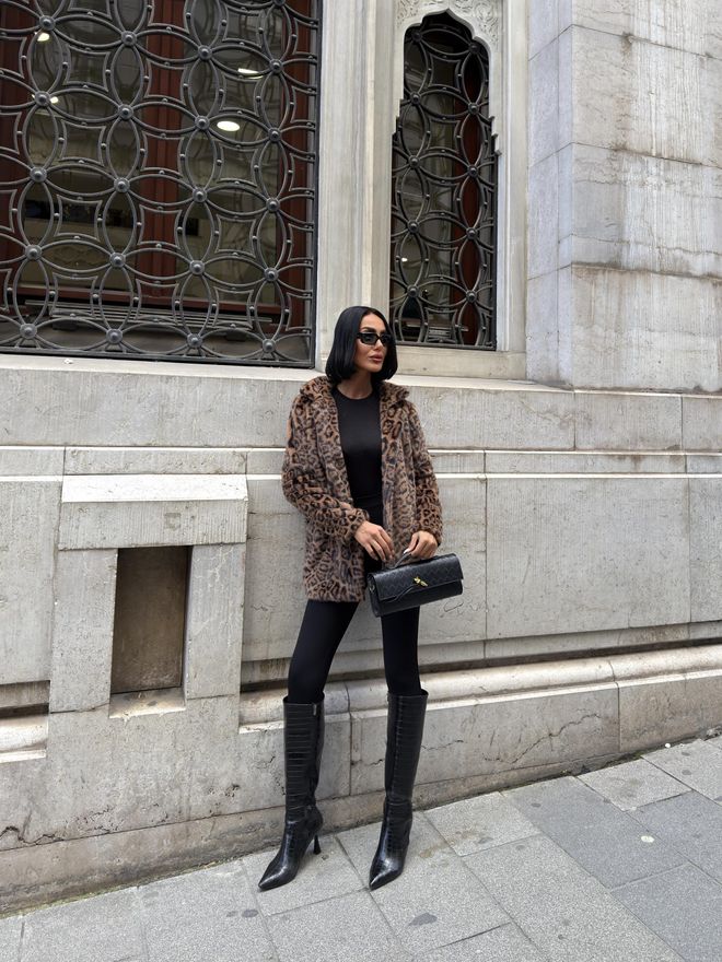 Miss Janell Brown Fur Coat With Animal Print Glam And Elegant Style Wholesale Clothing Fall