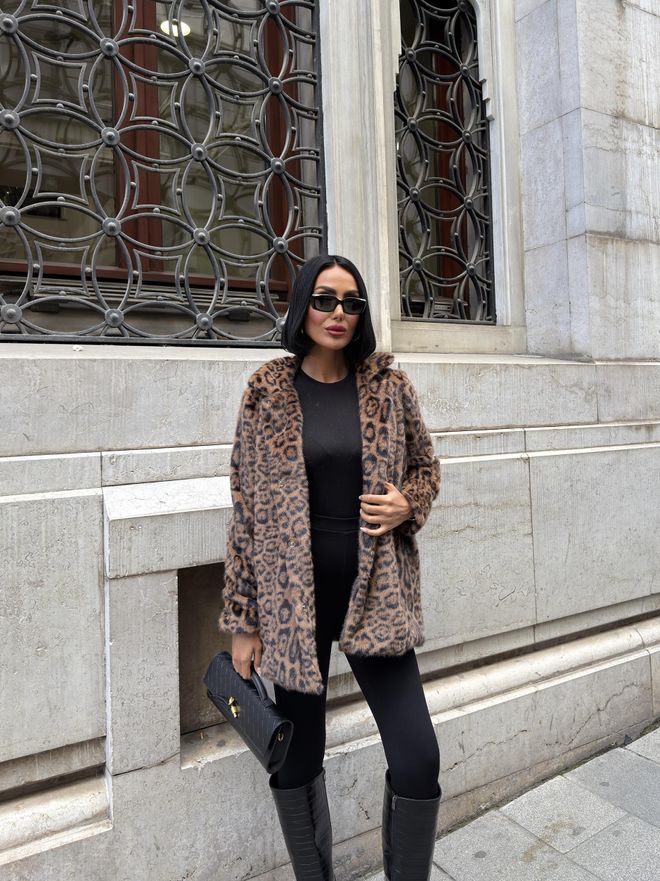 Miss Janell Brown Fur Coat With Animal Print Glam And Elegant Style Wholesale Clothing 1