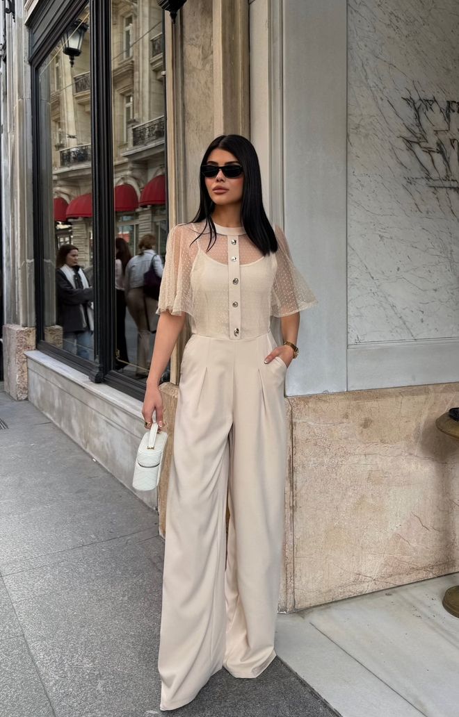 Miss Janell Beige Jacke Jumpsuit Mit Flatterärmeln Großhandelskleidung Lässig