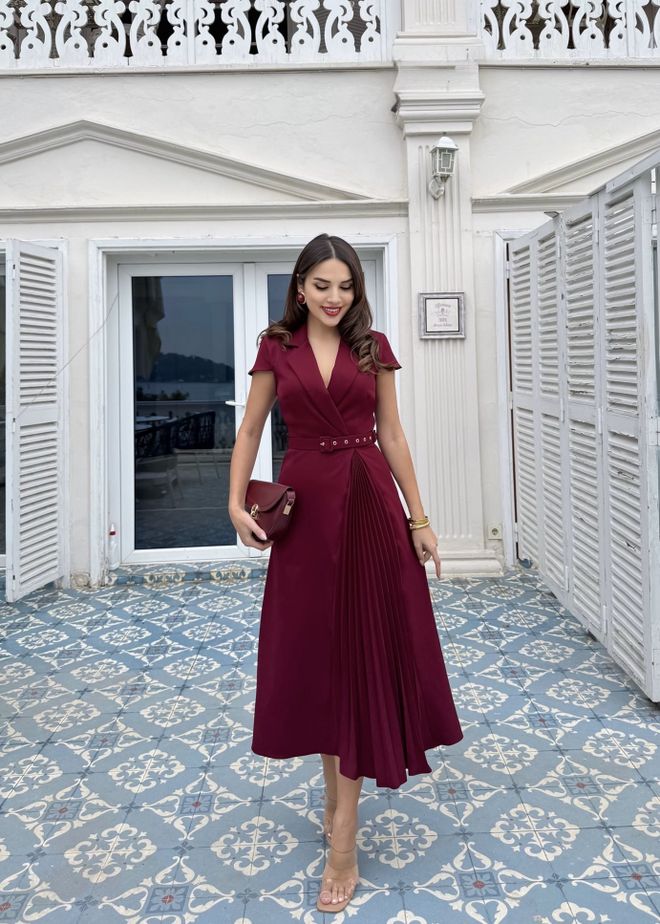 Miss Janell Bordowa Sukienka Owijana Z Karbowanym Dekoltem Hurtowa sprzedaż odzieży Casual