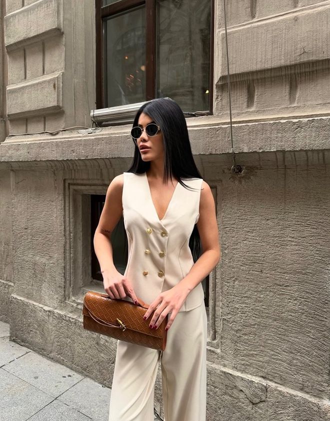 Miss Janell Beige Elegant Formal Suit Wholesale Clothing Spring