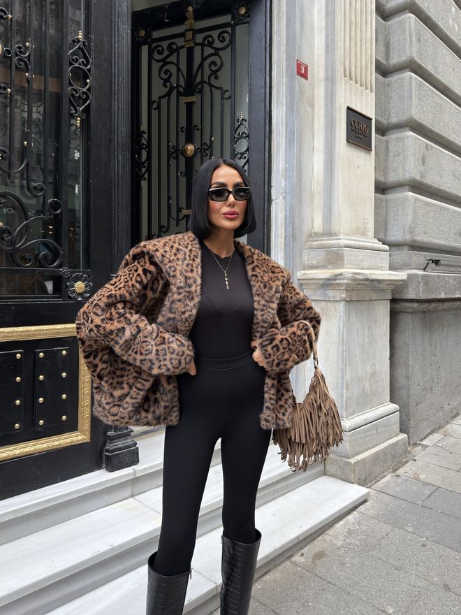 Miss Janell Brown Oversized Leopard Print Fur Hooded Coat Wholesale Clothing Winter