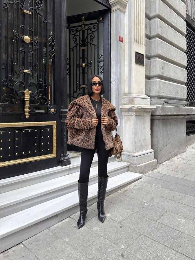 Miss Janell Brown Oversized Leopard Print Fur Hooded Coat Wholesale Clothing Vintage