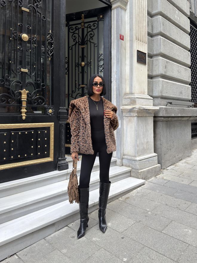 Miss Janell Brown Oversized Leopard Print Fur Hooded Coat Wholesale Clothing 5