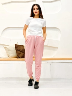 Un model de îmbrăcăminte angro poartă 35773 - Sweatpants - Powder Pink, turcesc angro Pantaloni de trening de Miyalon
