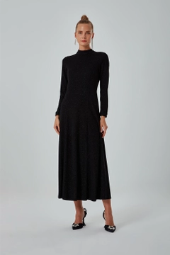 Hurtowa modelka nosi 26563 - Dress - Black, turecka hurtownia Sukienka firmy Mizalle