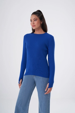 A model wears 34067 - Sweater - Saxe, wholesale Sweater of Mizalle to display at Lonca