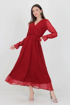 Ein Bekleidungsmodell aus dem Großhandel trägt 34994 - Dress - Claret Red, türkischer Großhandel Kleid von Mode Roy
