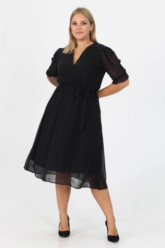 A wholesale clothing model wears MRO10107 - Plus Size Chiffon Dress, Turkish wholesale Dress of Mode Roy