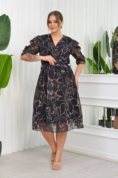 A wholesale clothing model wears MRO10308 - Plus Size Marble Patterned Chiffon Dress - Black, Turkish wholesale Dress of Mode Roy